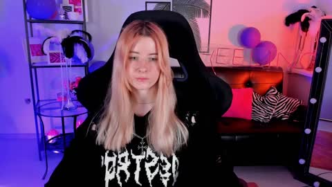 Lexi Wenford NO NUDE GODDESS online show from 12/19/24, 02:56