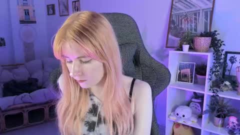 Lexi Wenford NO NUDE GODDESS online show from 03/04/25, 08:46