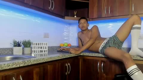 LexSin17 online show from 05/17/26, 07:32