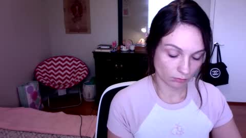 Snapshot of lexwyoex chatting on 12/17/25, 07:31 lexwyoex online show from 12/17/25, 07:31