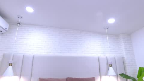 Snapshot of lexxi_gb chatting on 11/20/25, 04:23 lexxi_gb online show from 11/20/25, 04:23