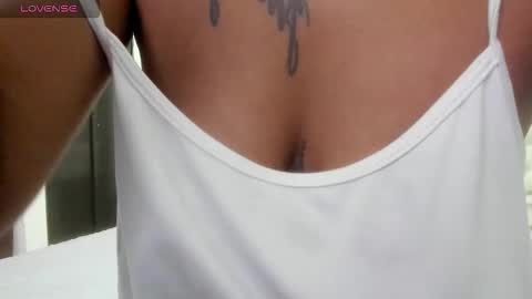 LEXXI online show from 10/17/25, 02:41