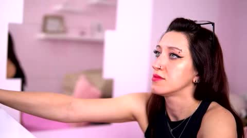 Lexie online show from 10/04/25, 09:13