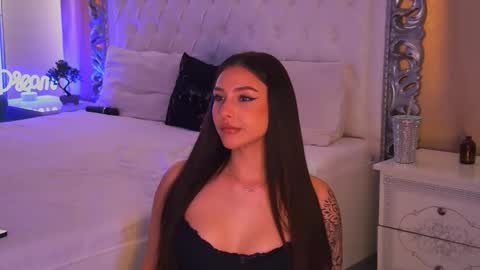 LexyBanks online show from 05/20/26, 07:25