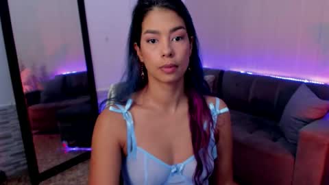 Snapshot of lexy_fox2 chatting on 11/17/25, 04:07 Lexy online show from 11/17/25, 04:07