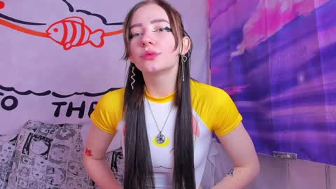 Snapshot of lexy_l0vy chatting on 12/17/24, 08:45 LexxxY online show from 12/17/24, 08:45