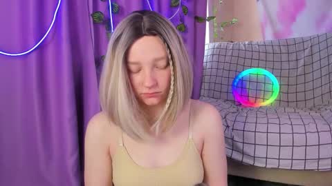 Snapshot of lexy_l0vy chatting on 09/12/25, 06:46 LexxxY online show from 09/12/25, 06:46