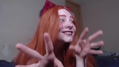 Snapshot of lexy_l0vy chatting on 10/31/25, 06:47 LexxxY online show from 10/31/25, 06:47