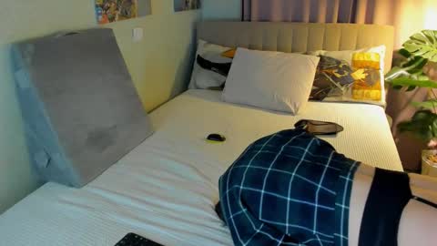 Snapshot of lexy_lexx chatting on 02/17/25, 08:04 lexy_lexx online show from 02/17/25, 08:04