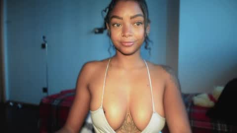 Snapshot of lexy_squirt_queen chatting on 04/22/26, 10:17 LEXY - Independent account online show from 04/22/26, 10:17
