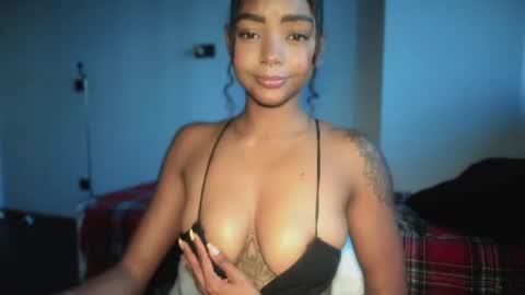 Snapshot of lexy_squirt_queen chatting on 04/23/26, 10:03 LEXY - Independent account online show from 04/23/26, 10:03