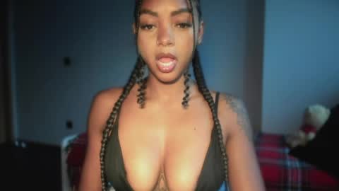 Snapshot of lexy_squirt_queen chatting on 05/30/26, 10:56 LEXY - Independent account online show from 05/30/26, 10:56