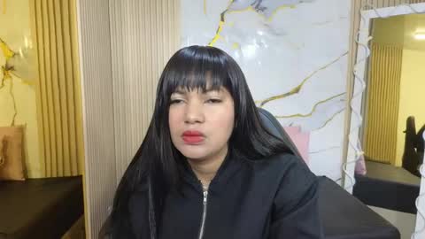 Snapshot of lexy_tay chatting on 05/18/26, 12:00 lexy_tay online show from 05/18/26, 12:00