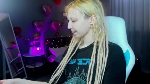 Lexy online show from 02/28/25, 10:20