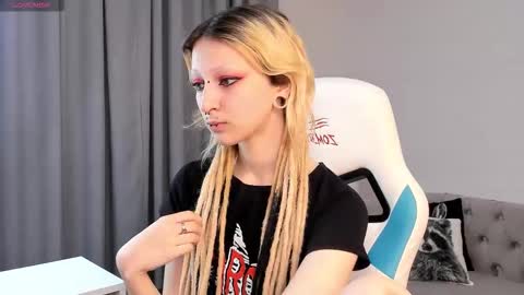 Lexy online show from 10/17/25, 11:35