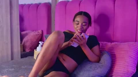 Snapshot of lexyskye chatting on 07/19/26, 01:42 lexyskye online show from 07/19/26, 01:42