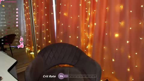 Snapshot of leyaloveee chatting on 04/12/26, 12:43 Your Leya online show from 04/12/26, 12:43