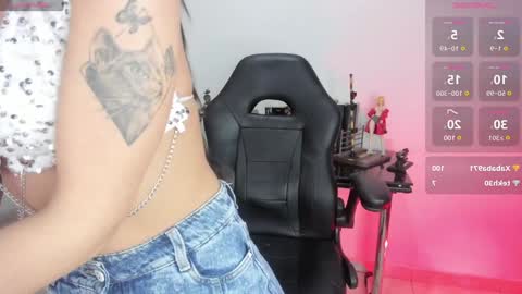 Snapshot of leydy0812_ chatting on 12/16/24, 04:55 Leydy online show from 12/16/24, 04:55