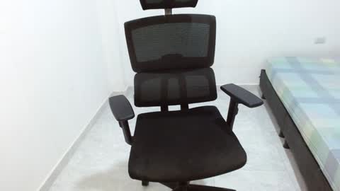 leydy_day online show from 01/29/25, 10:43