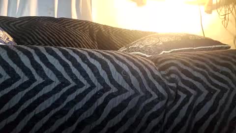 Snapshot of leyen_hrbatelenon_4397 chatting on 09/13/25, 06:40 Leyen online show from 09/13/25, 06:40