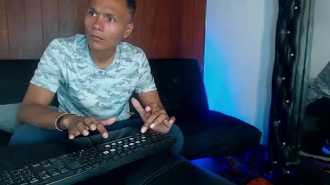 Snapshot of leyker_ath chatting on 04/11/26, 08:02 leyker_ath online show from 04/11/26, 08:02