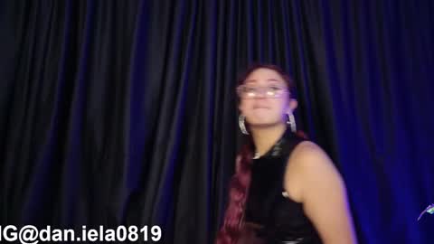 Snapshot of leyla_collins chatting on 02/21/25, 09:13 online show from 02/21/25, 09:13