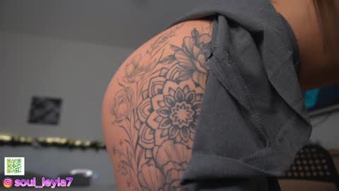 Leyla ly Ill be here Tuesday Thursday Friday Saturday Sunday online show from 12/05/24, 05:26