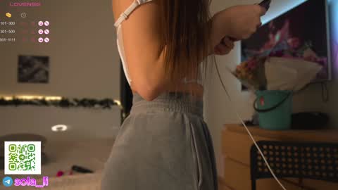 Leyla ly Ill be here Tuesday Thursday Friday Saturday Sunday online show from 01/05/25, 12:20