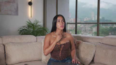 Snapshot of leyla_steel chatting on 05/02/26, 10:37 INSTA leylasteel model online show from 05/02/26, 10:37