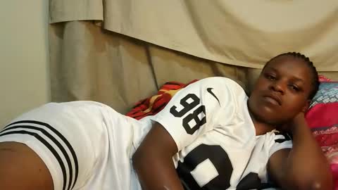 Snapshot of leylacuty13 chatting on 03/26/26, 01:22 leylacuty13 online show from 03/26/26, 01:22