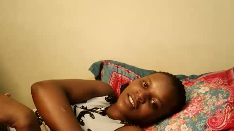 Snapshot of leylacuty13 chatting on 04/05/26, 10:07 leylacuty13 online show from 04/05/26, 10:07