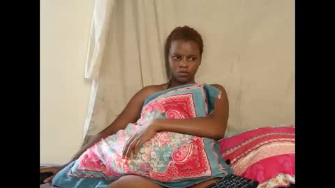 Snapshot of leylacuty13 chatting on 04/21/26, 07:47 leylacuty13 online show from 04/21/26, 07:47