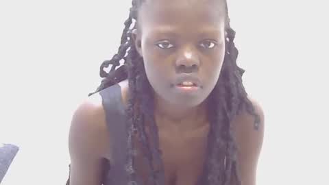 laylani69 online show from 07/26/26, 05:42