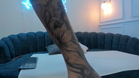 Snapshot of leylarusso chatting on 03/16/26, 11:47 Leyla online show from 03/16/26, 11:47