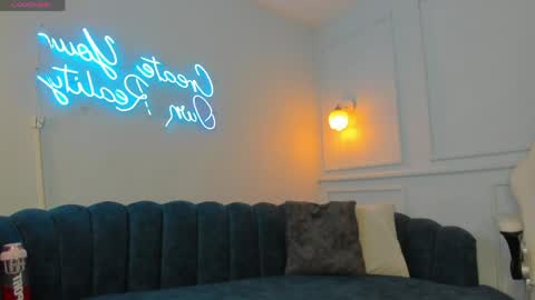 Snapshot of leylarusso chatting on 03/30/26, 11:33 Leyla online show from 03/30/26, 11:33