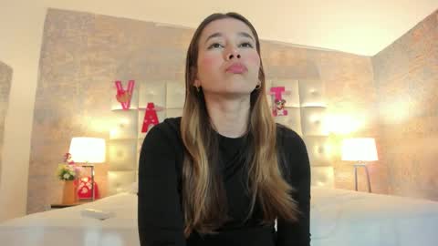 LEZY online show from 02/16/26, 07:32