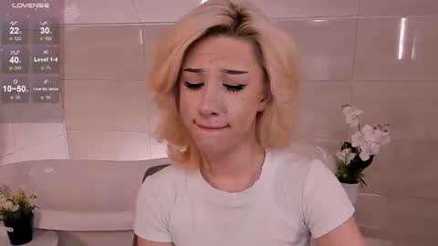 Lisa online show from 09/10/25, 04:34