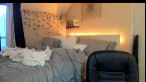 Snapshot of lezzrene chatting on 03/03/25, 12:15 Hornystonerchick online show from 03/03/25, 12:15