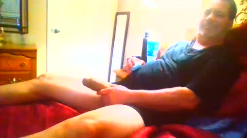 Snapshot of lgck12in chatting on 04/13/26, 06:08 C2bme online show from 04/13/26, 06:08