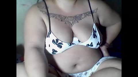 Snapshot of lhiannash33 chatting on 11/14/25, 09:13 lhiannash33 online show from 11/14/25, 09:13