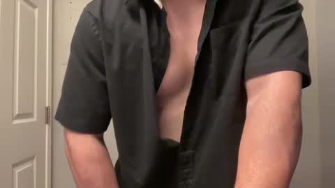 Snapshot of lhotboyl chatting on 10/31/25, 04:30 lhotboyl online show from 10/31/25, 04:30