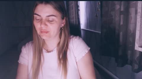 Snapshot of li_lit chatting on 03/15/26, 04:18 li_lit online show from 03/15/26, 04:18