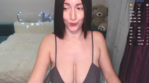 Snapshot of li_lu666 chatting on 02/05/25, 02:48 Lilu online show from 02/05/25, 02:48