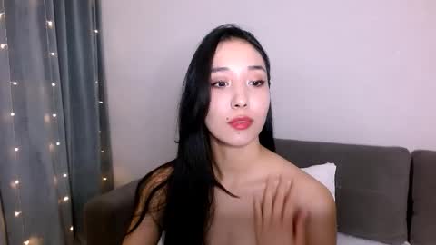 Snapshot of li_noen chatting on 03/10/26, 01:32 Li online show from 03/10/26, 01:32