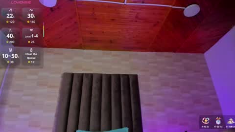 Lia online show from 09/19/25, 11:55