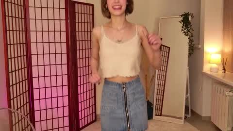 Snapshot of lia_gwen chatting on 11/24/25, 01:22 lia_gwen online show from 11/24/25, 01:22