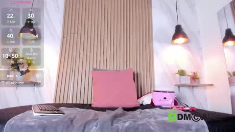 lia_harper_ online show from 12/18/25, 07:31