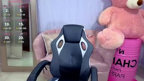 Snapshot of lia_harper_t chatting on 07/06/26, 12:57 lia_harper_t online show from 07/06/26, 12:57