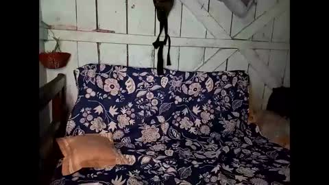 Lia online show from 01/08/25, 10:06