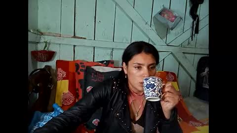 Lia online show from 01/11/25, 01:48